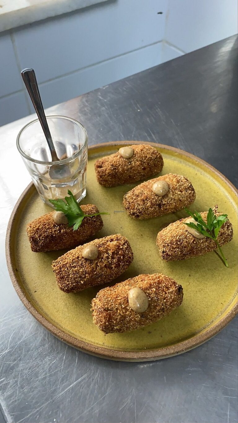 Annapoorna 5 1 768x1365