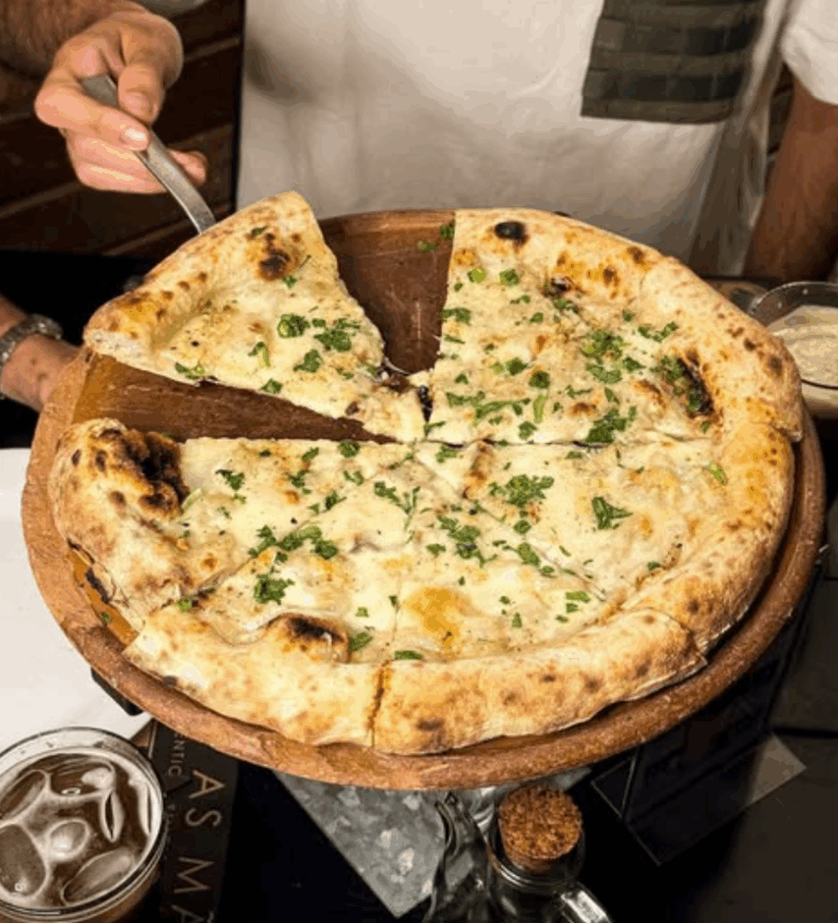 Pizzariasexreta1 768x846