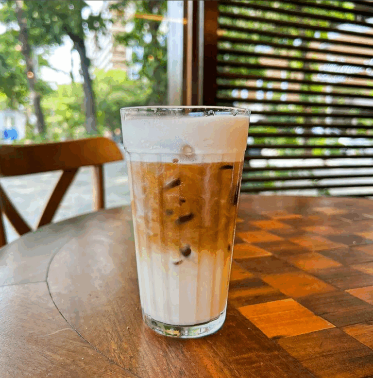 Brisa Cafe 5 768x778